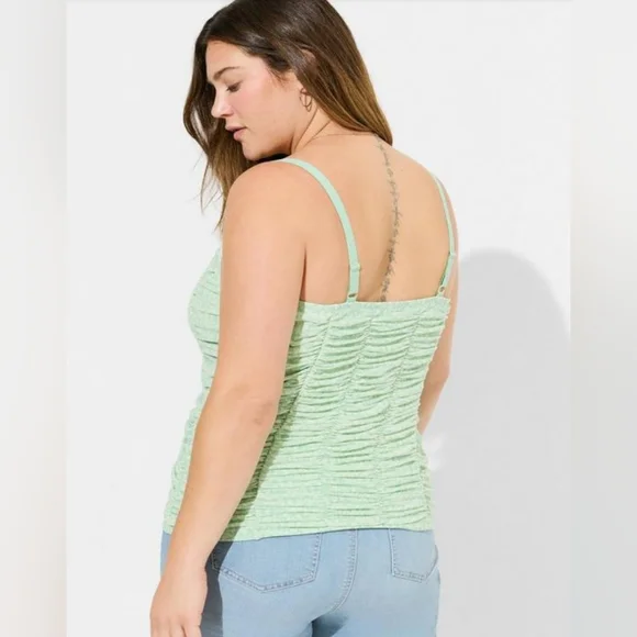 New Torrid 6X(30W) Stretch Mesh Cropped Shirred Cami- Mint Green Floral … - Picture 4 of 5